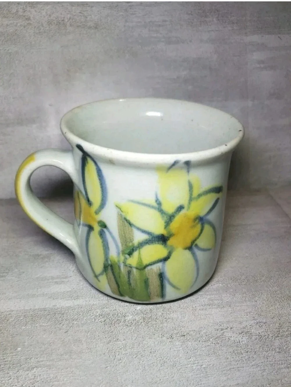 Vtg Yellow Floral Bourton On The Water Mug